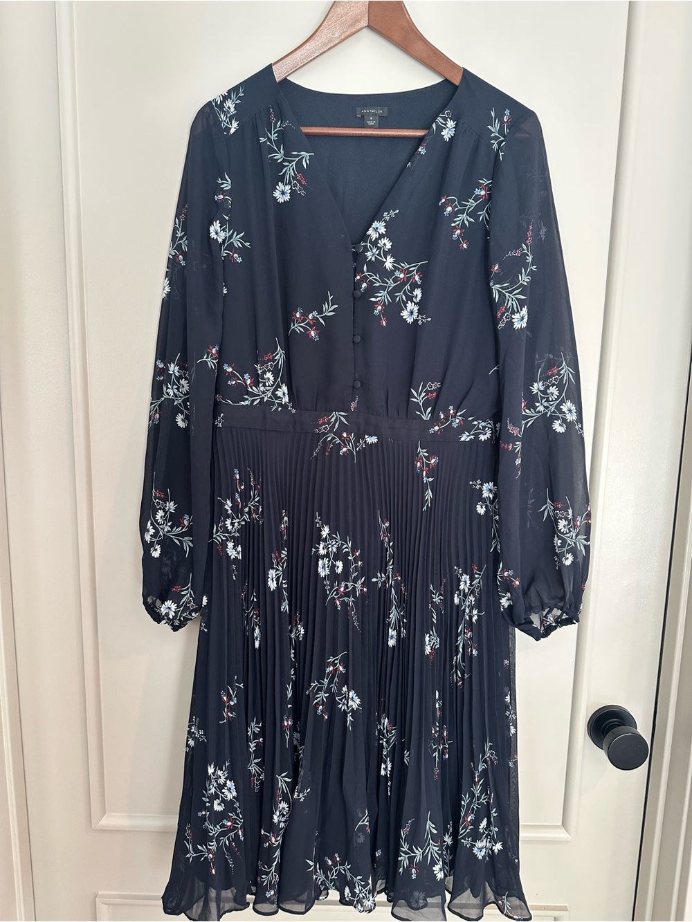 Ann Taylor Black Floral Pleated Midi Dress